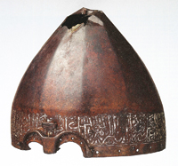 圖10 錽銀頭盔，中亞或俄羅斯，藍帳汗國，1342—1357，紐約大都會藝術館藏